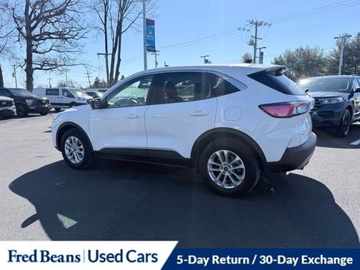 OXFORD WHITE 2022 Ford Escape SE