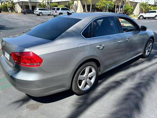 2013 Volkswagen Passat 2.5 SE
