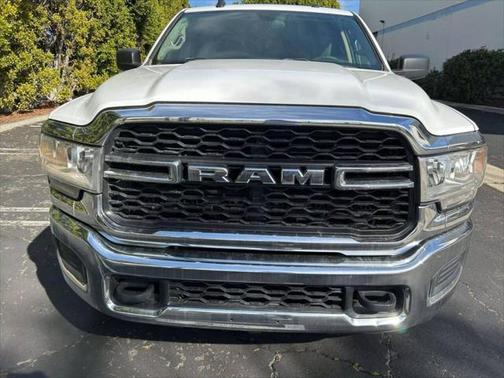 2019 RAM 2500 Tradesman Crew Cab 4x2 8' Box