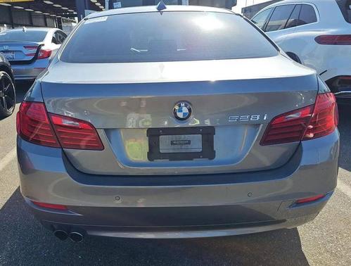 2015 BMW 528 528i 4dr Sedan