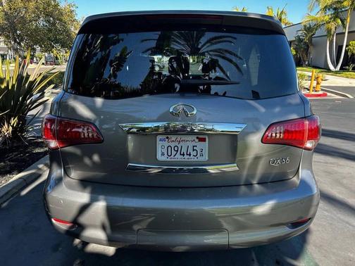 2012 INFINITI QX56 Base