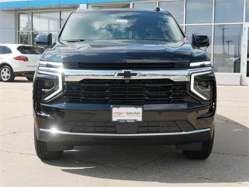 2025 Chevrolet Suburban LS
