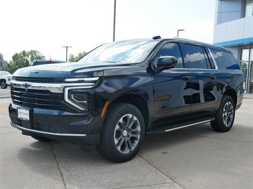 2025 Chevrolet Suburban LS