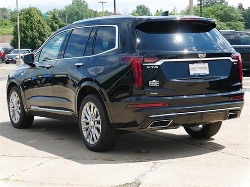 2023 Cadillac XT6 Premium Luxury AWD