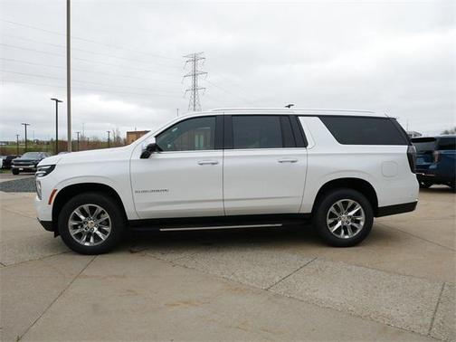 2025 Chevrolet Suburban Premier