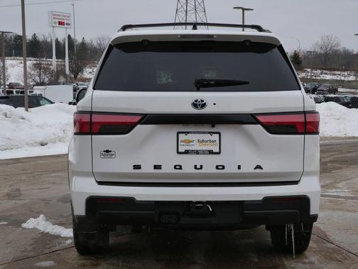 2024 Toyota Sequoia SR5