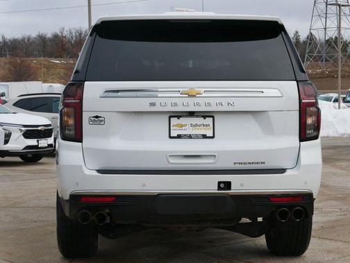 2023 Chevrolet Suburban Premier