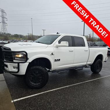 2017 RAM 2500 Laramie Crew Cab 4x4 6'4' Box
