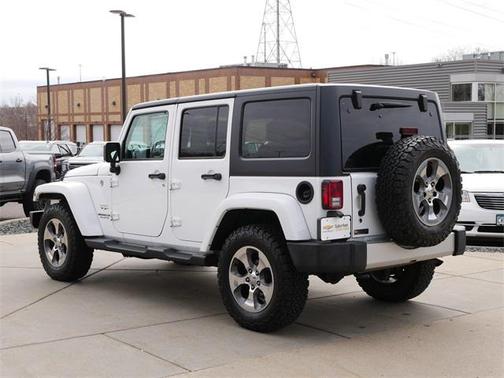 2017 Jeep Wrangler Unlimited Sahara