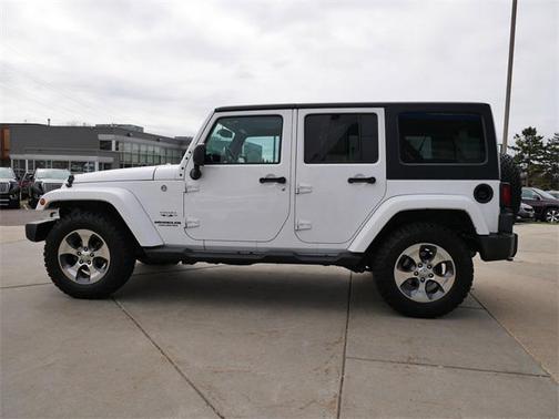 2017 Jeep Wrangler Unlimited Sahara