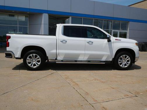 Summit White 2022 Chevrolet Silverado 1500 LTZ