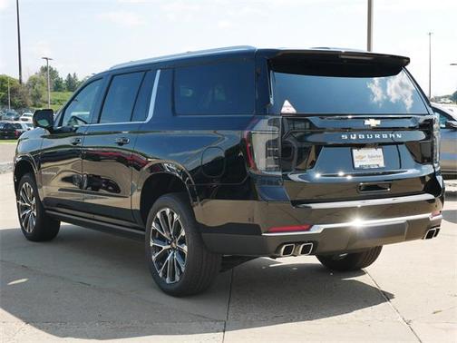 2025 Chevrolet Suburban 4WD High Country