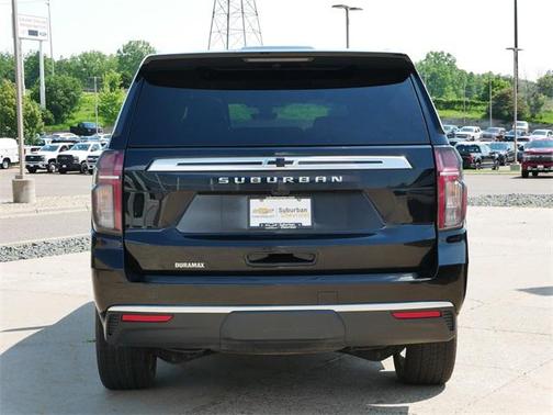 2022 Chevrolet Suburban 4WD High Country