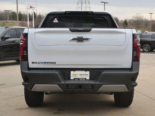 Polar White Tricoat 2026 Chevrolet Silverado EV Trail Boss - Extended Range 4WD