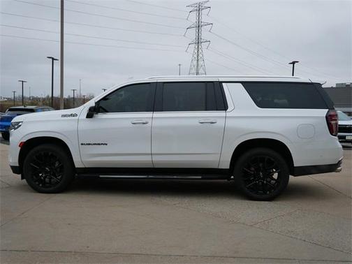 2023 Chevrolet Suburban 4WD High Country