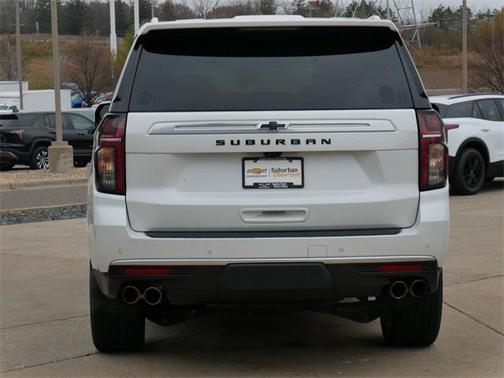 2023 Chevrolet Suburban 4WD High Country