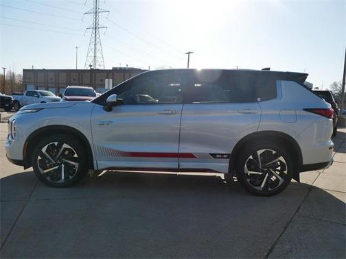 2023 Mitsubishi Outlander PHEV Ralliart S-AWC