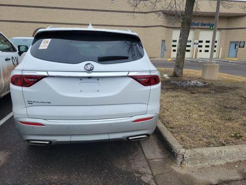 2023 Buick Enclave Essence AWD