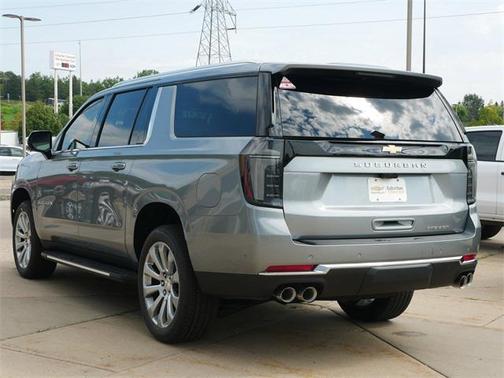 2025 Chevrolet Suburban Premier