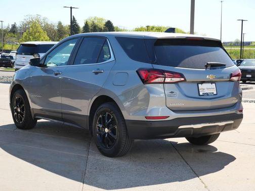 Sterling Gray Metallic 2024 Chevrolet Equinox 1LT