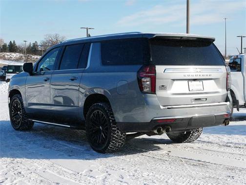 2024 Chevrolet Suburban Premier