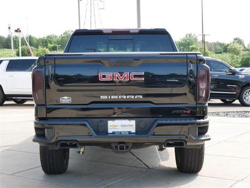2022 GMC Sierra 1500 AT4