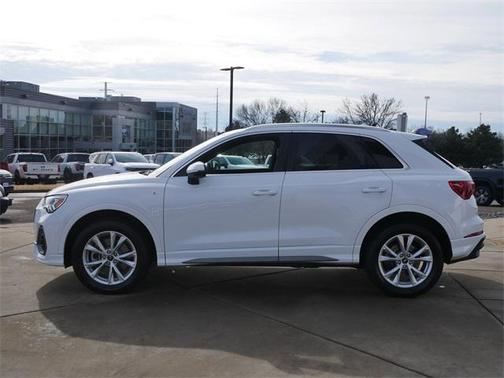 2024 Audi Q3 Premium 45 TFSI S line quattro Tiptronic