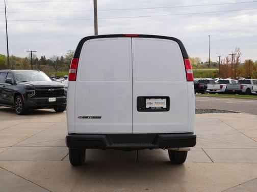 Summit White 2026 Chevrolet Express 2500 Work Van