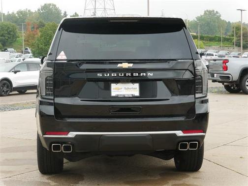 2025 Chevrolet Suburban 4WD High Country