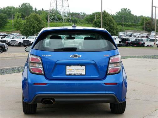 2020 Chevrolet Sonic FWD Hatchback LT 5-Door