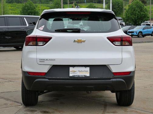Summit White 2026 Chevrolet Trailblazer LS
