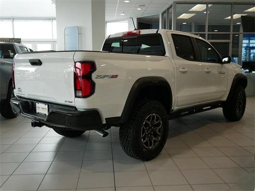 2025 Chevrolet Colorado ZR2