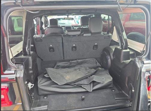 2022 Jeep Wrangler Unlimited 4xe Sahara