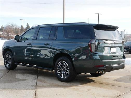 2026 Chevrolet Suburban Z71, 4WD