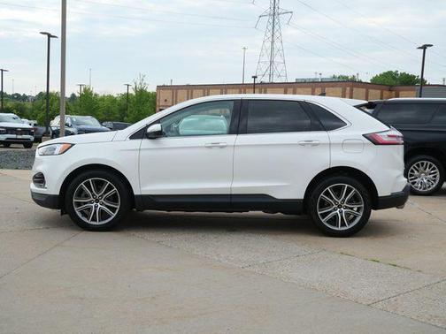 Star White Metallic Tri-Coat 2024 Ford Edge Titanium