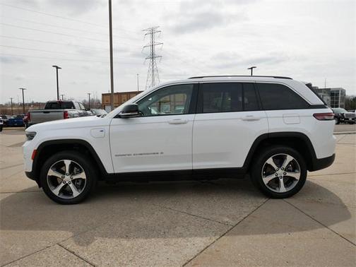 2022 Jeep Grand Cherokee 4xe Base