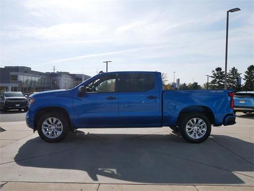 2022 Chevrolet Silverado 1500 Custom