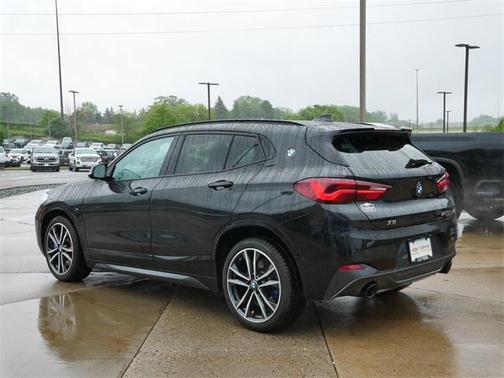 2022 BMW X2 M35i