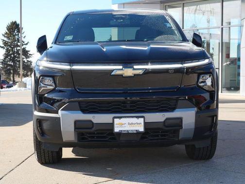 2025 Chevrolet Silverado EV LT