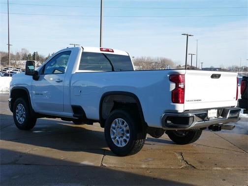 2026 Chevrolet Silverado 3500 LT