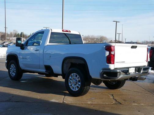 2026 Chevrolet Silverado 3500 LT