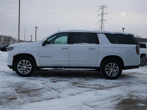 2023 Chevrolet Suburban Premier