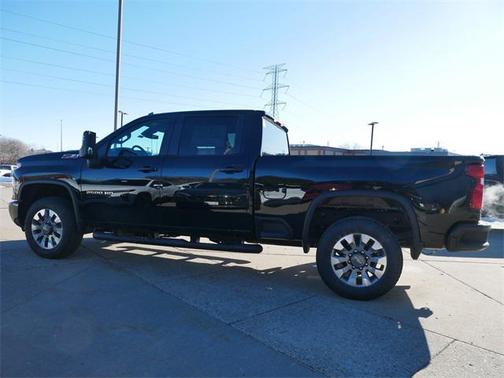 2026 Chevrolet Silverado 2500 Custom