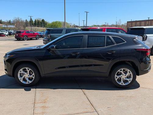 Mosaic Black Metallic 2026 Chevrolet Trax LS