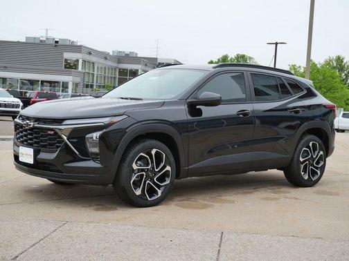 Mosaic Black Metallic 2026 Chevrolet Trax FWD 2RS