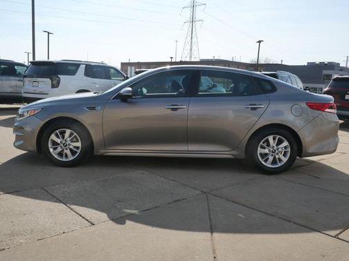 Titanium Silver 2017 Kia Optima LX