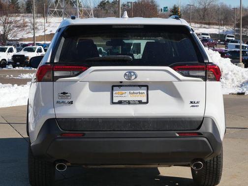 2020 Toyota RAV4 XLE