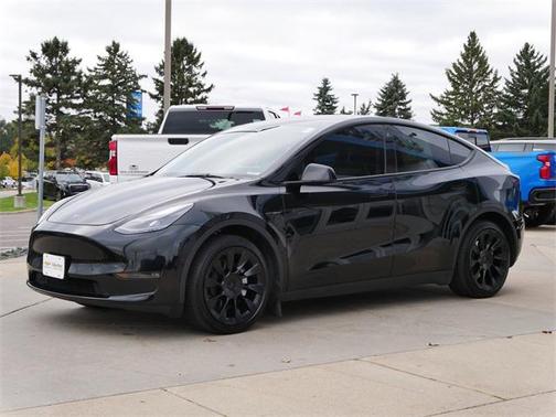 2023 Tesla Model Y Long Range Dual Motor All-Wheel Drive