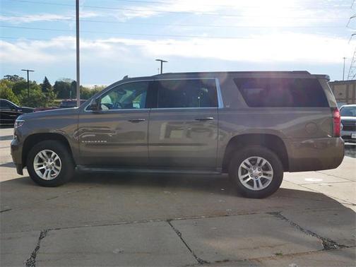 2016 Chevrolet Suburban LT