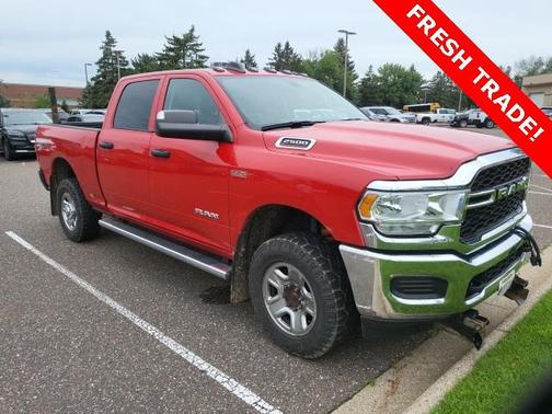 2020 RAM 2500 Tradesman Crew Cab 4X4 6'4' Box